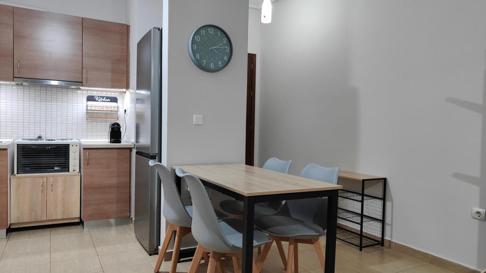 Rock & Roll 1 - Modern Apartment In Trikala Exterior foto